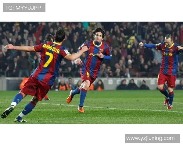 12号足球明星的精彩瞬间与背后故事揭秘 12号足球明星的精彩瞬间与背后故事揭秘